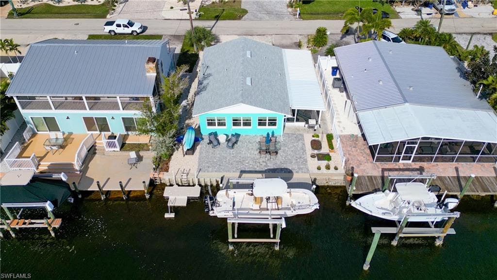 2691 Geary ST MATLACHA, FL 33993