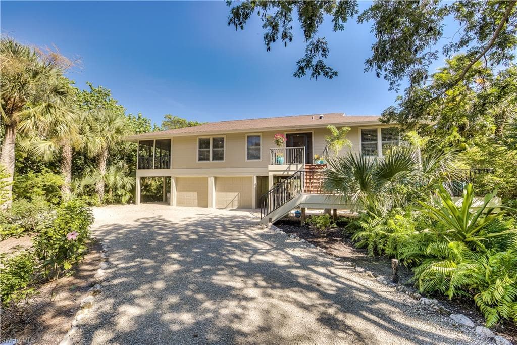 4221 Old Banyan WAY SANIBEL, FL 33957