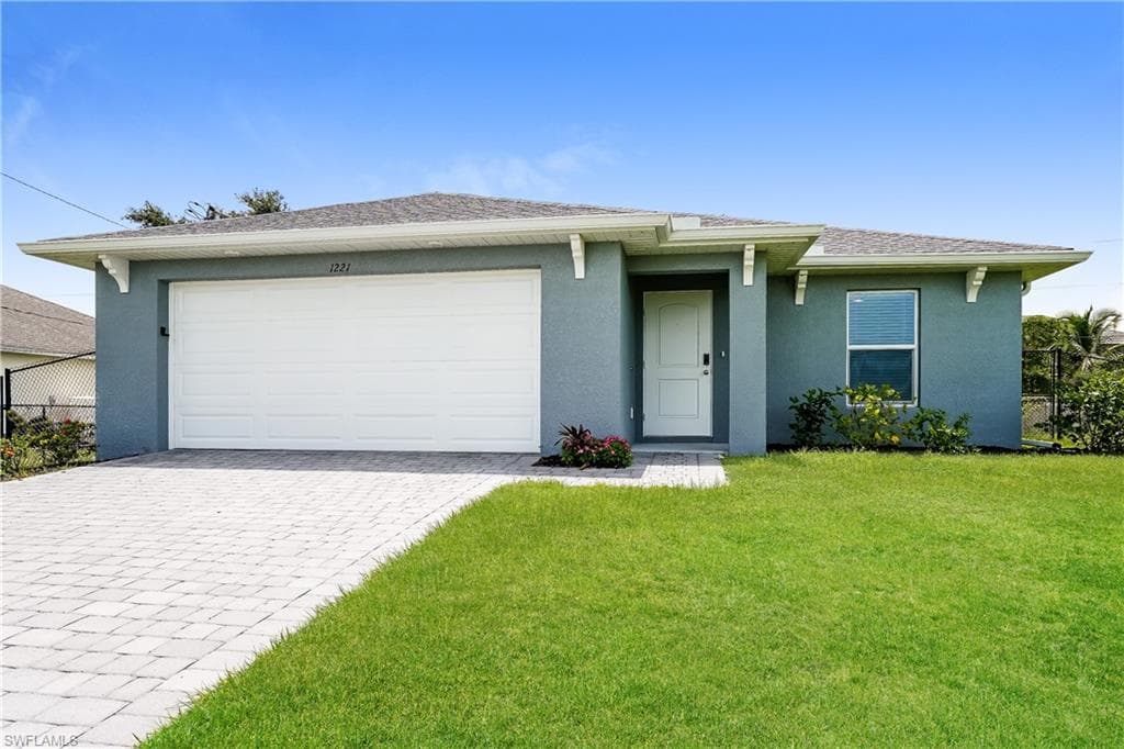 1221 NE 4th AVE CAPE CORAL, FL 33909