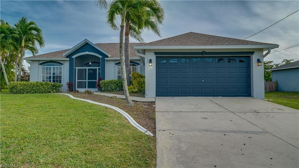 1004 SW 37th TER CAPE CORAL, FL 33914