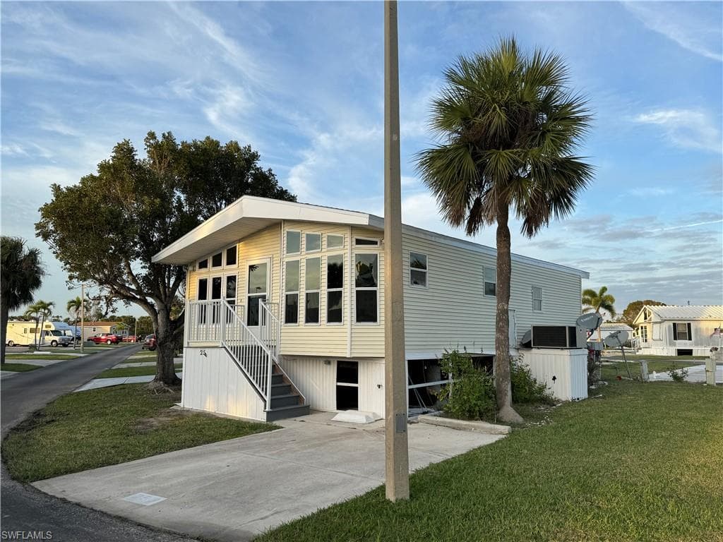 19681 Summerlin RD 253 FORT MYERS, FL 33908