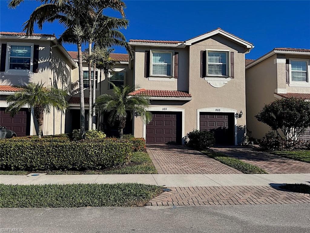 6526 Monterey PT 103 NAPLES, FL 34105
