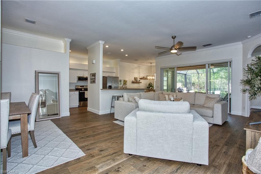 11287 Wine Palm RD FORT MYERS, FL 33966