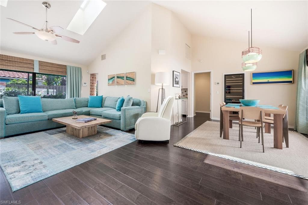 804 Reef Point CIR 166-0 NAPLES, FL 34108