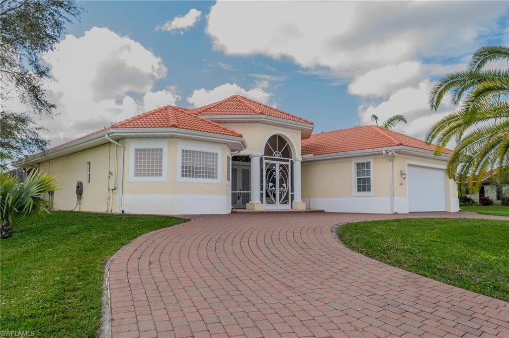 24893 Valdez CT BONITA SPRINGS, FL 34135
