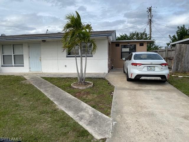 1113 Vineyard ST LEHIGH ACRES, FL 33936