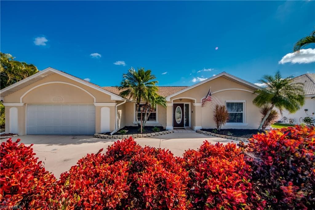 3715 SE 16th PL CAPE CORAL, FL 33904