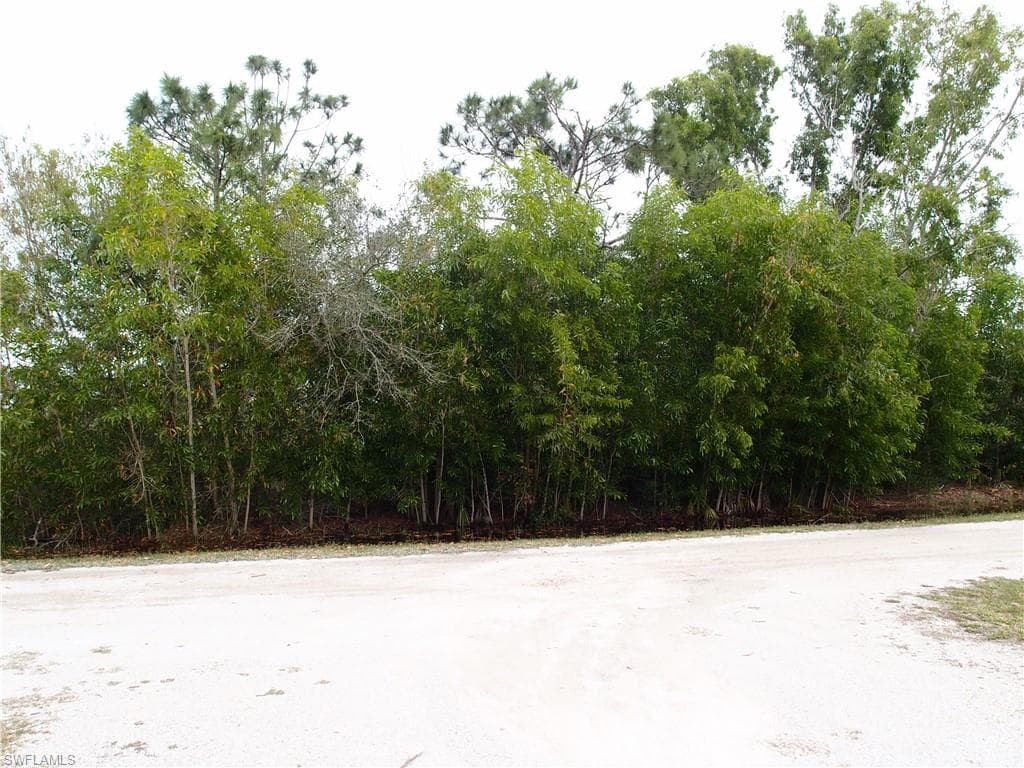 8810 Kodiak LN ST. JAMES CITY, FL 33956