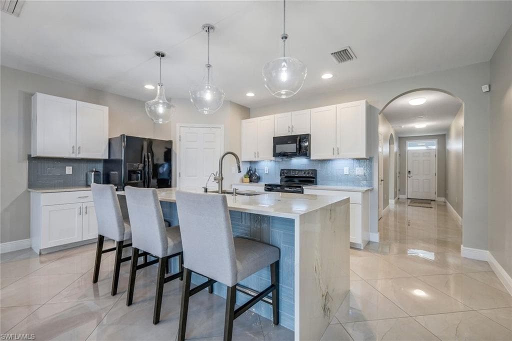 8349 Butternut RD FORT MYERS, FL 33967