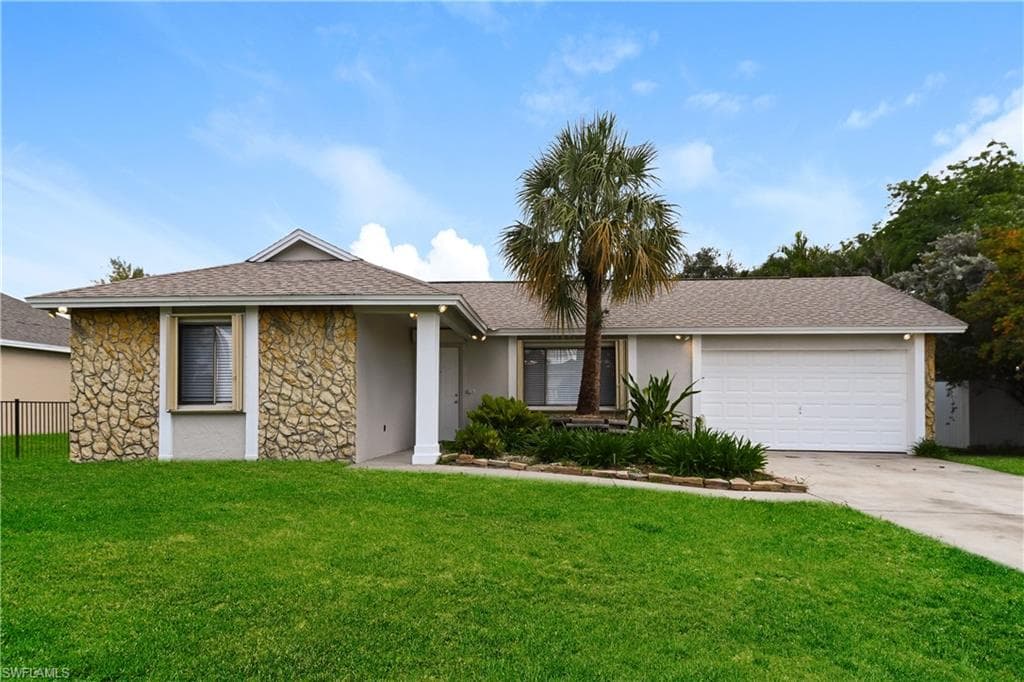 135 SE 24th ST CAPE CORAL, FL 33990