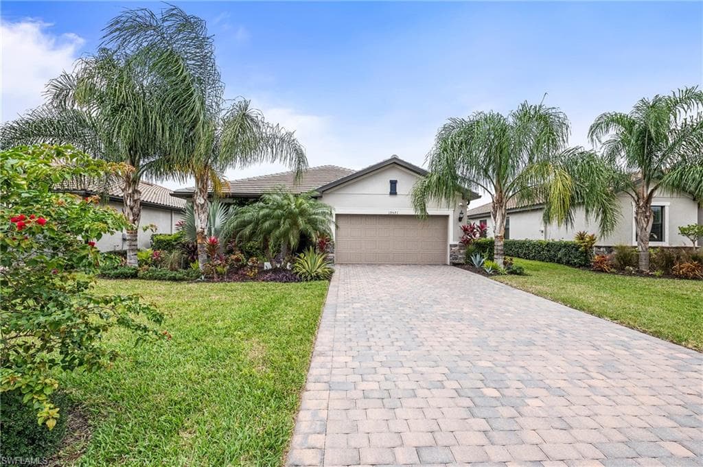 19571 Utopia LN ESTERO, FL 33928