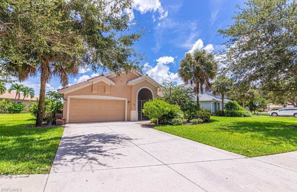 6516 Autumn Woods BLVD NAPLES, FL 34109
