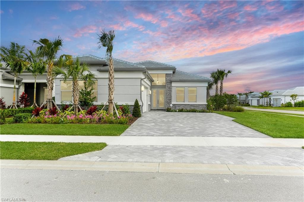 11868 Gardenia AVE NAPLES, FL 34120