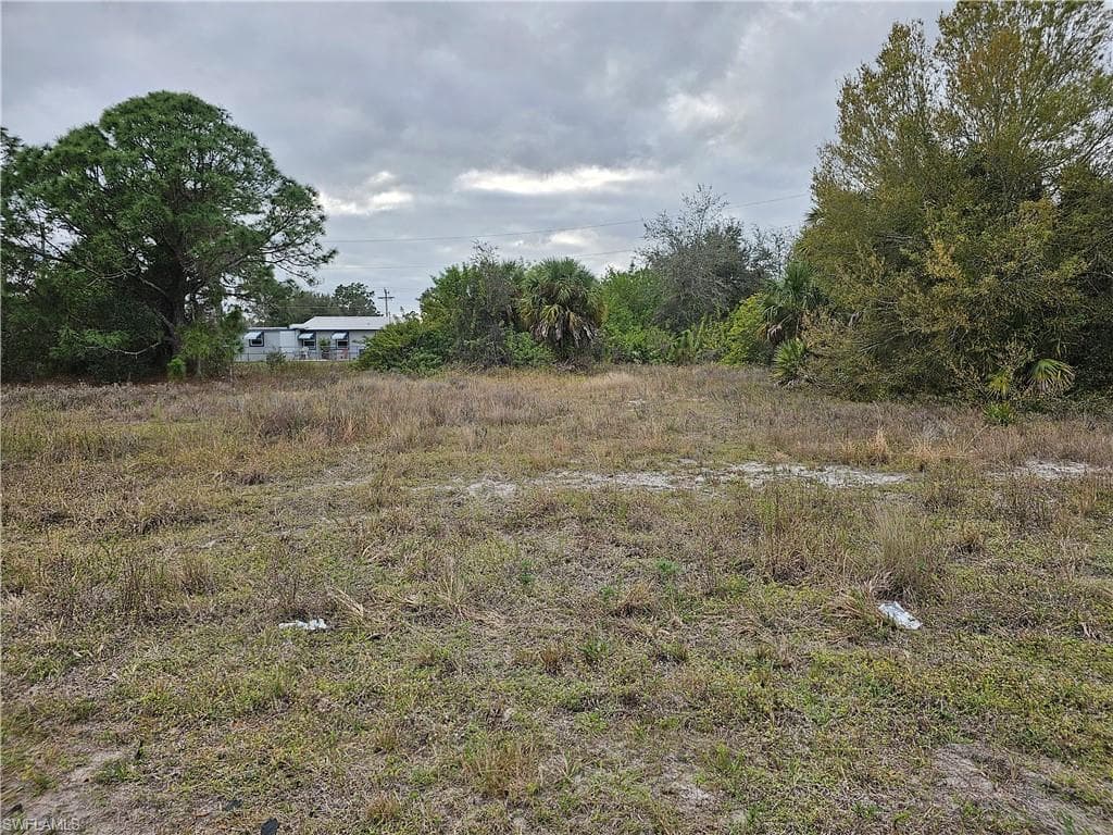 604 Montclair AVE S LEHIGH ACRES, FL 33974