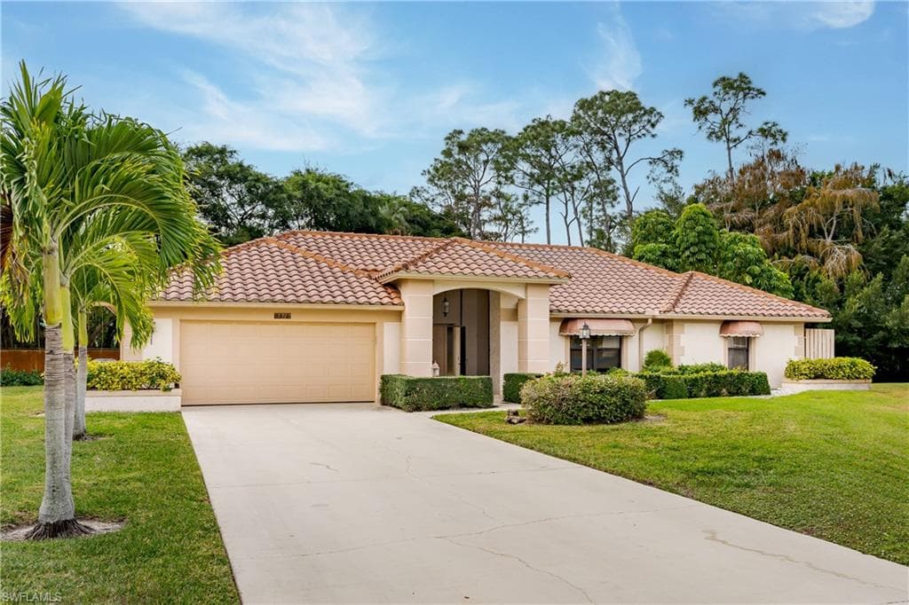 5516 Foxhunt WAY NAPLES, FL 34104