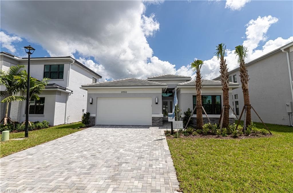 20502 Fair Oak LN ESTERO, FL 33928
