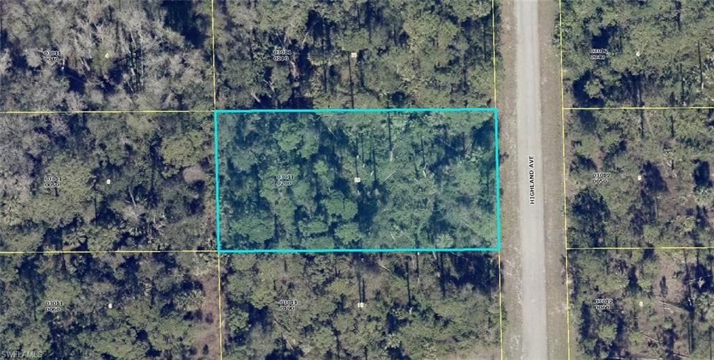 1615 Highland AVE LEHIGH ACRES, FL 33972