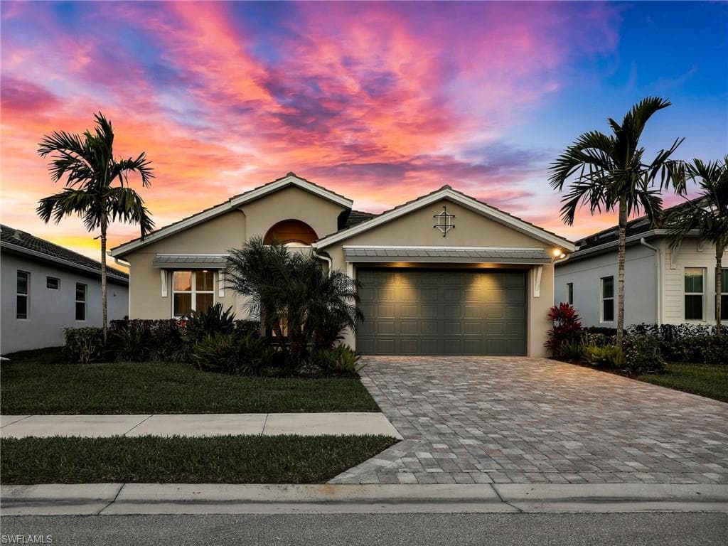 9054 Montserrat DR NAPLES, FL 34114