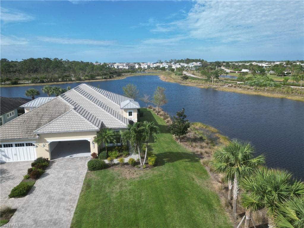 6847 Bequia WAY NAPLES, FL 34113