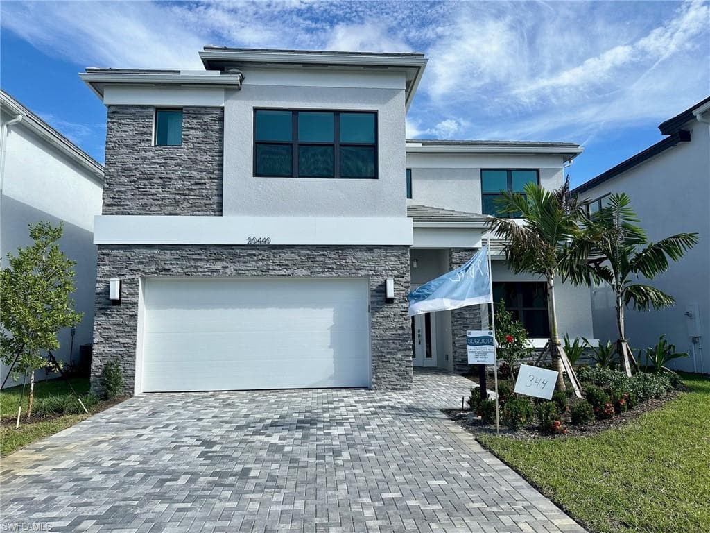 20440 Fair Oak LN ESTERO, FL 33928