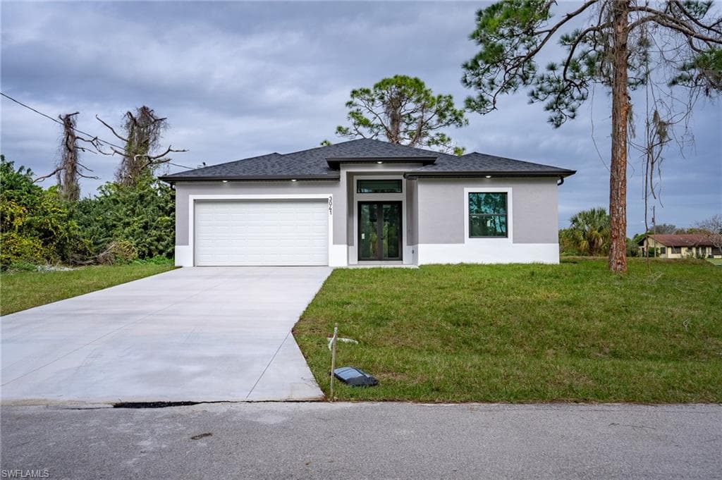 3041 N balsam CIR LABELLE, FL 33935