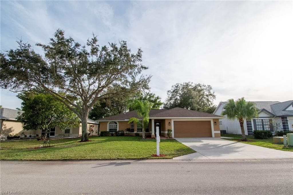 3656 Kent DR NAPLES, FL 34112