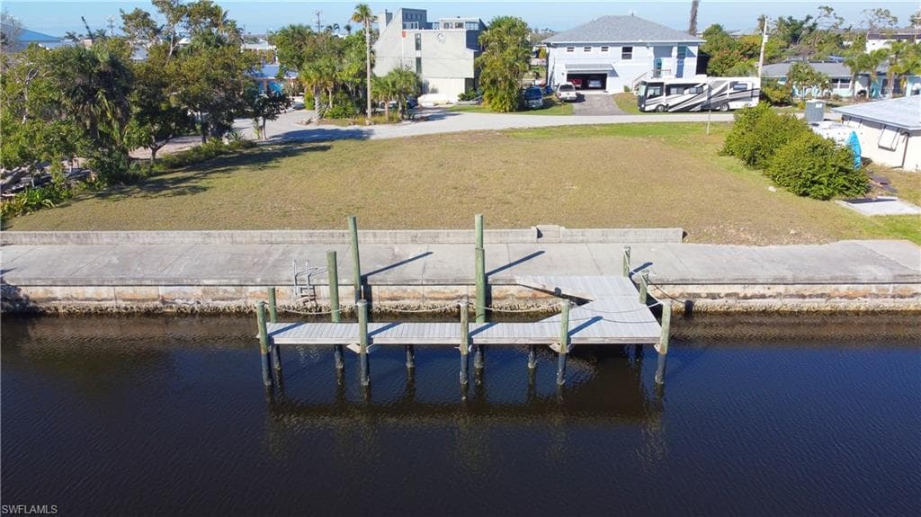 3210 Stabile RD ST. JAMES CITY, FL 33956