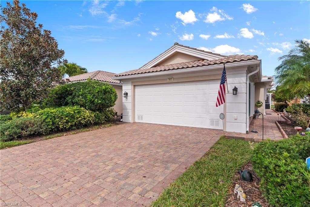 7901 Umberto CT NAPLES, FL 34114