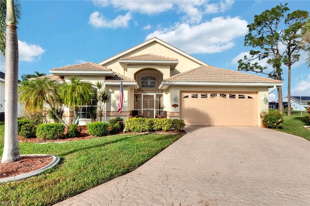 17811 Pineapple Palm CT NORTH FORT MYERS, FL 33917