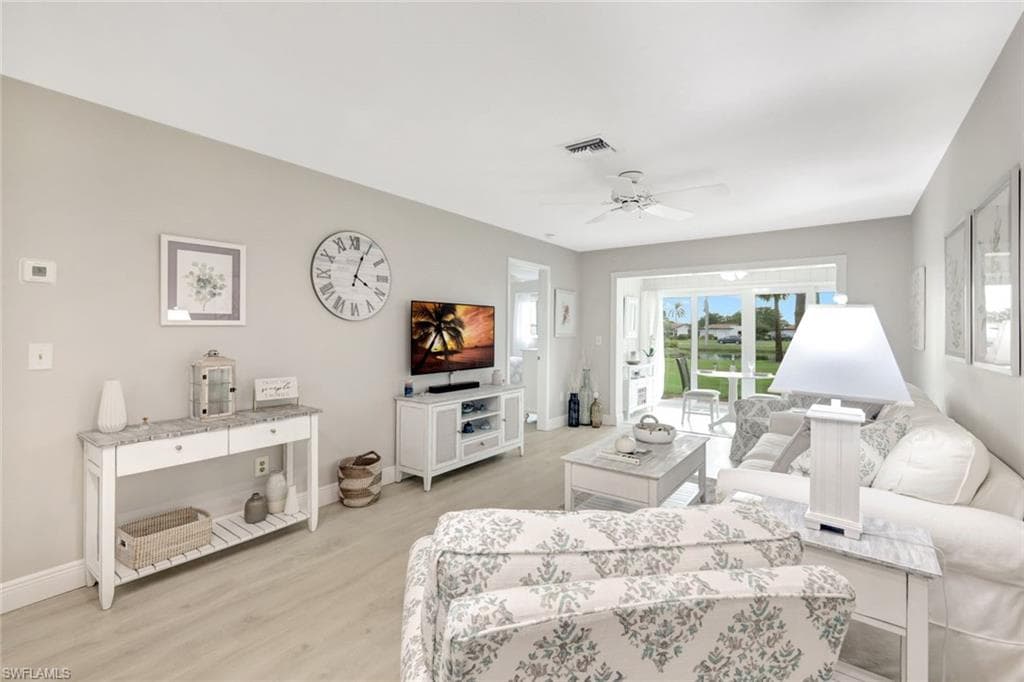 1004 Pine Isle LN 1004 NAPLES, FL 34112