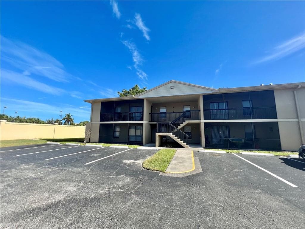 5321 Summerlin RD 2102 FORT MYERS, FL 33919