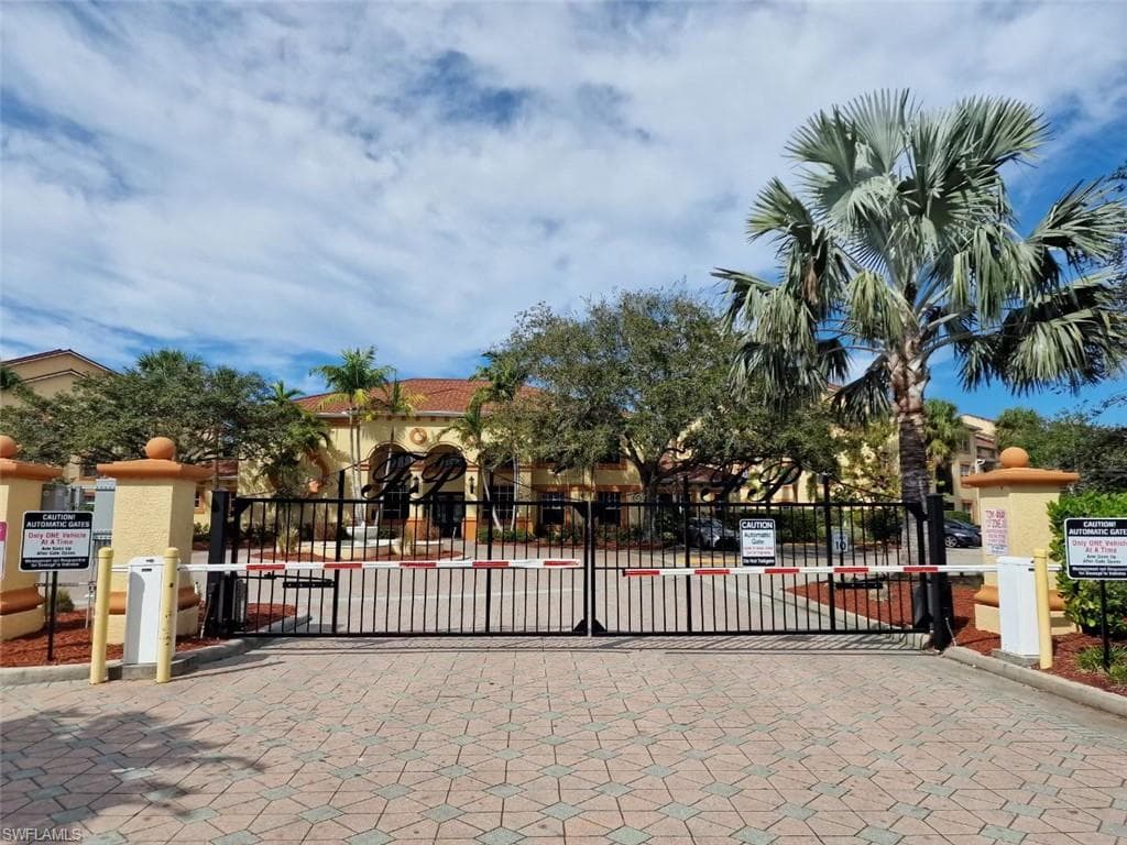 7985 Preserve CIR 1125 NAPLES, FL 34119