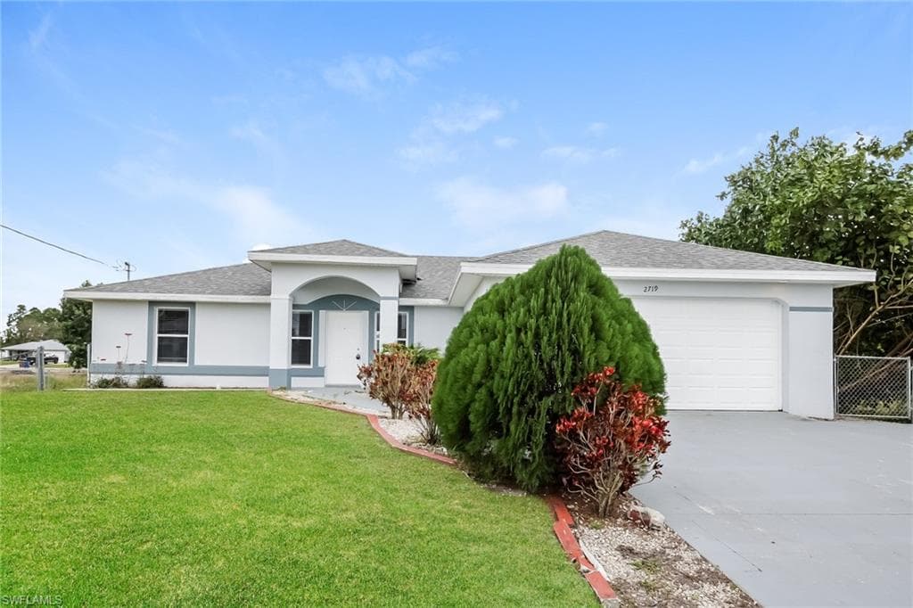 2719 27th ST SW LEHIGH ACRES, FL 33976