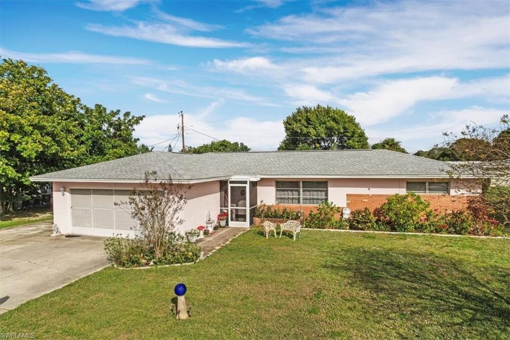 405 Leeland Heights BLVD E LEHIGH ACRES, FL 33936