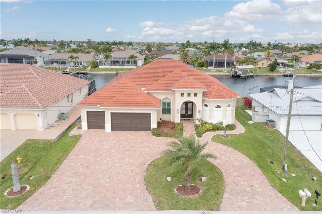 2529 SW 38th ST CAPE CORAL, FL 33914
