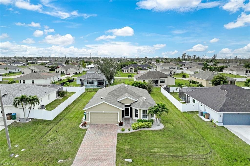 2114 SW 12th TER CAPE CORAL, FL 33991