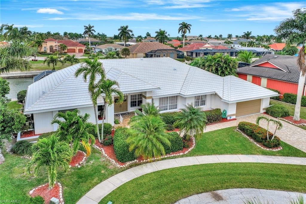 353 Grapewood CT MARCO ISLAND, FL 34145