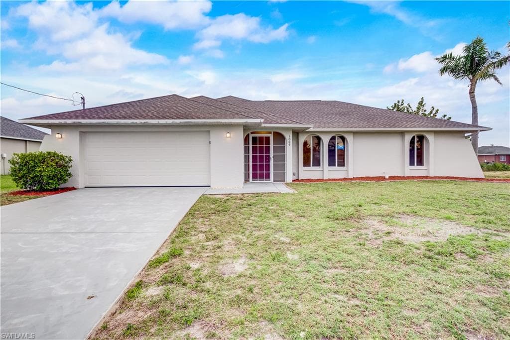 1009 37th ST CAPE CORAL, FL 33914