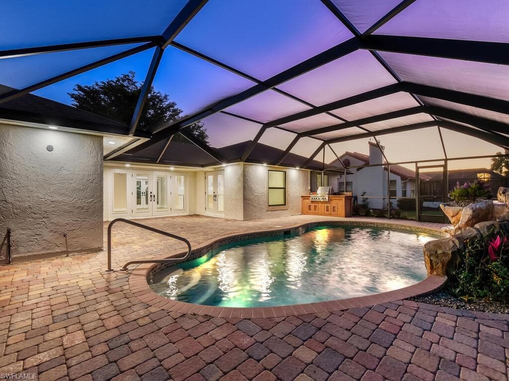 6118 Deer RUN FORT MYERS, FL 33908