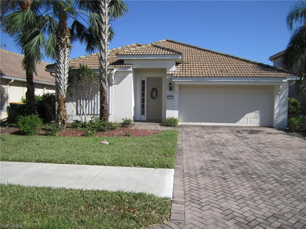 2103 Sagebrush CIR NAPLES, FL 34120