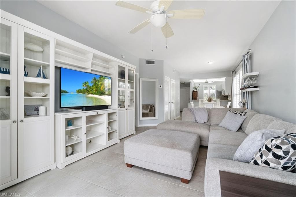 8161 Twelve Oaks CIR 511 NAPLES, FL 34113