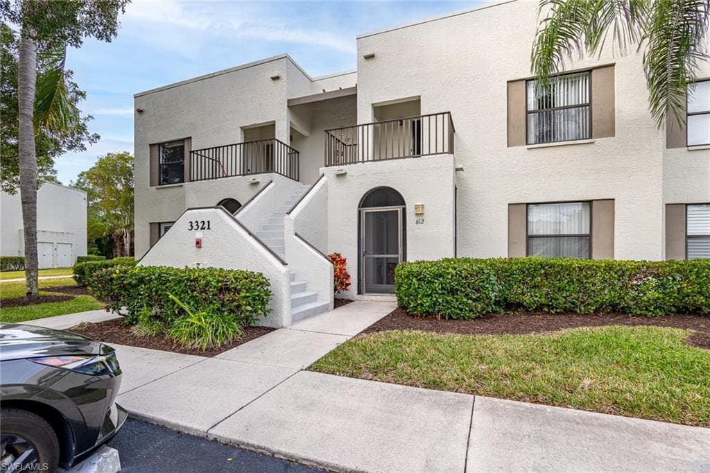 3321 Olympic DR 612 NAPLES, FL 34105