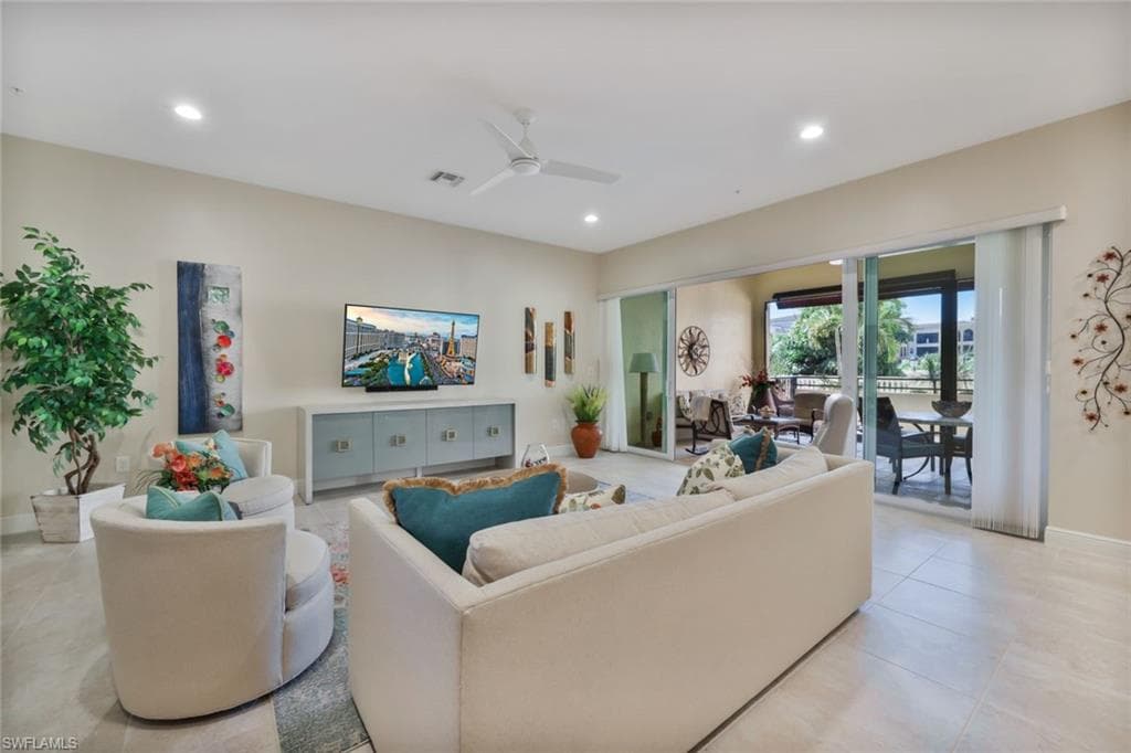 21460 Strada Nuova CIR B206 ESTERO, FL 33928