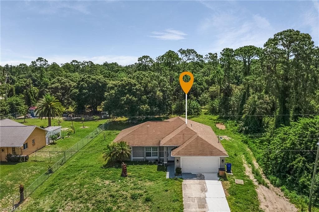 118 Columbus AVE LEHIGH ACRES, FL 33936