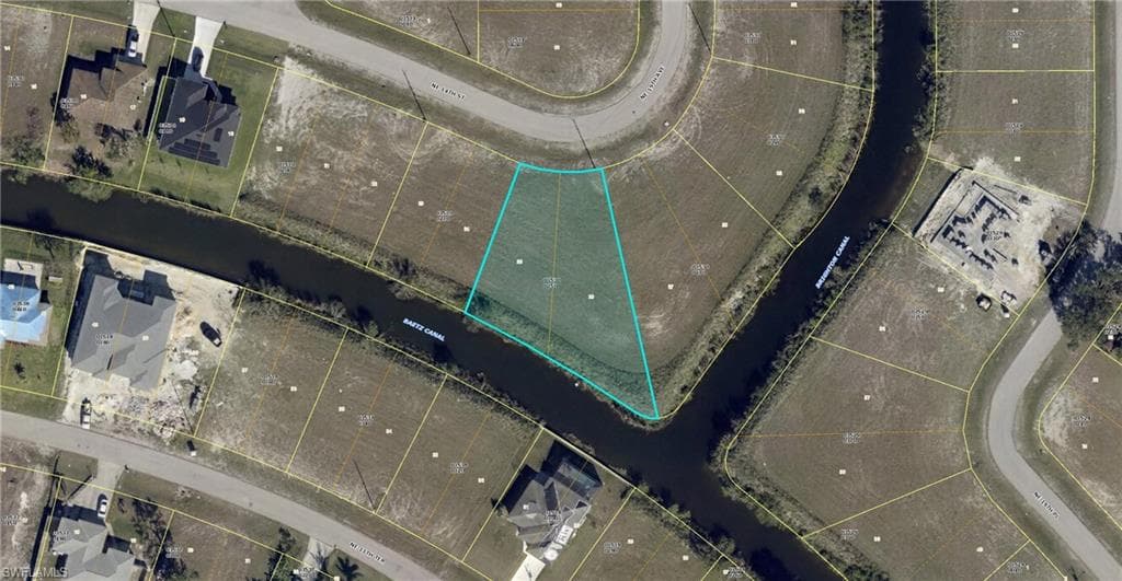 1826 14th ST CAPE CORAL, FL 33909