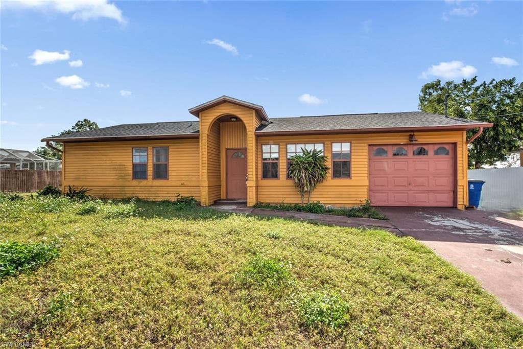 5403 5th ST W LEHIGH ACRES, FL 33971