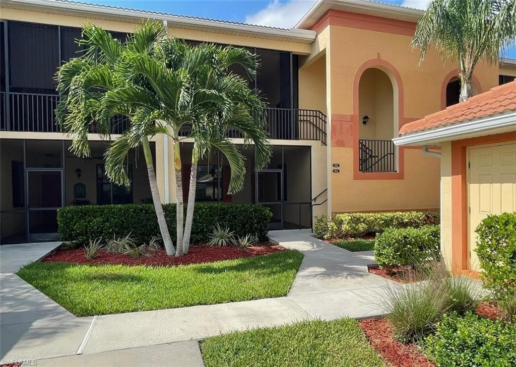 13710 Julias WAY 915 FORT MYERS, FL 33919