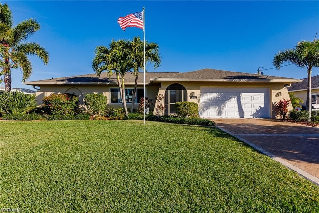 1305 SE 14th ST CAPE CORAL, FL 33990