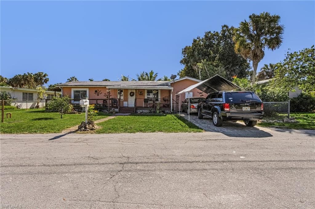 3282 Collee CT NAPLES, FL 34112