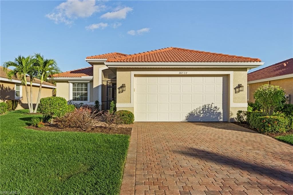 20572 Long Pond RD NORTH FORT MYERS, FL 33917